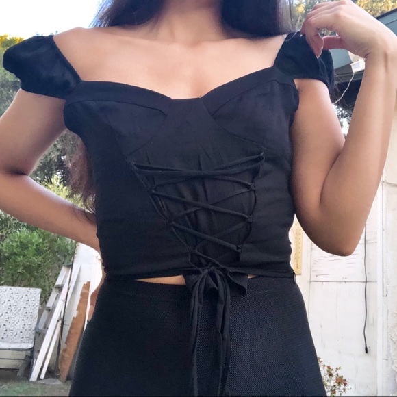 SOLD ON DEPOP Corset Peasant Bustier Crop Top - Picture 2 of 6